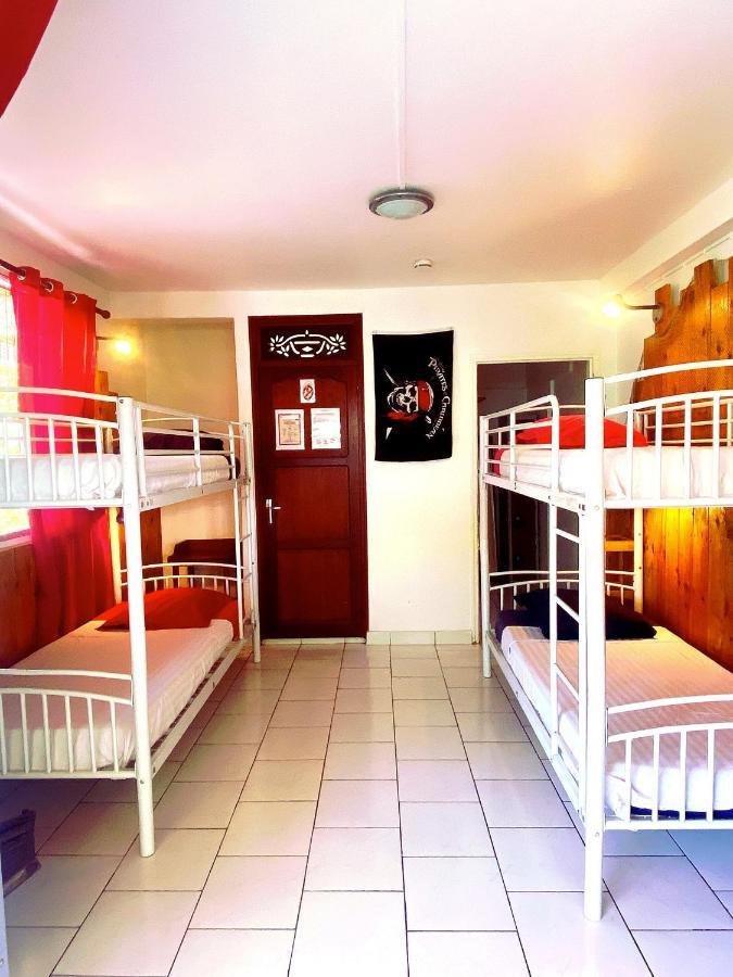 Auberge K-Wan Hostel - Proche Plages Deshaies Exterior photo