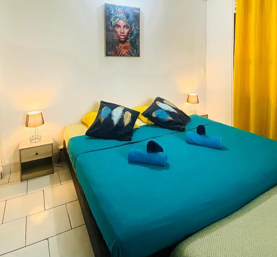 Auberge K-Wan Hostel - Proche Plages Deshaies Exterior photo