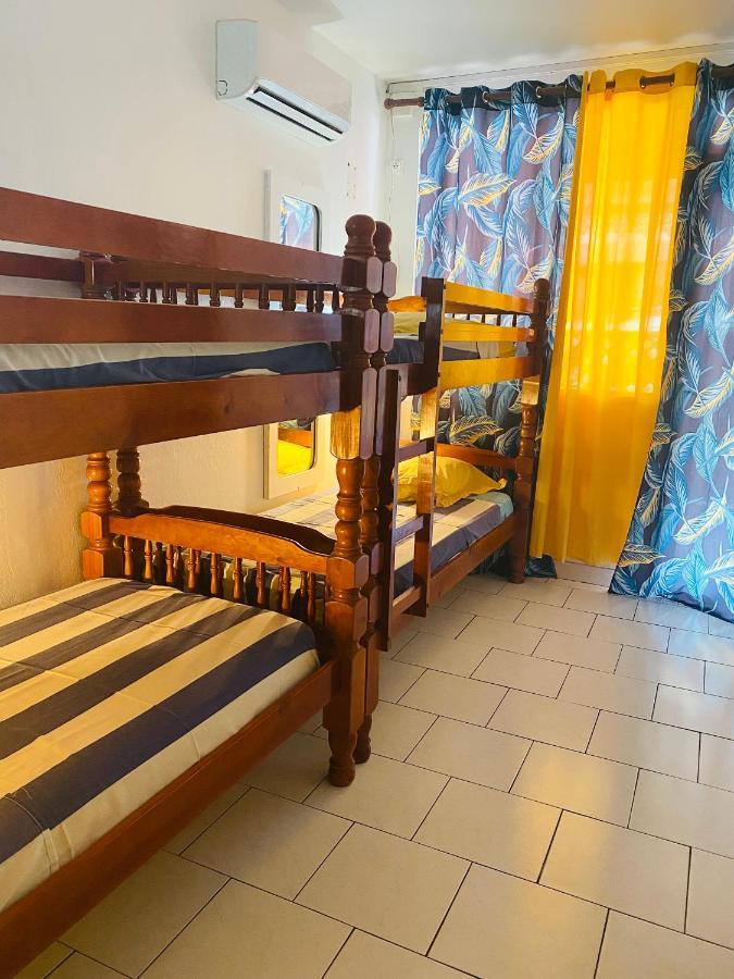 Auberge K-Wan Hostel - Proche Plages Deshaies Exterior photo