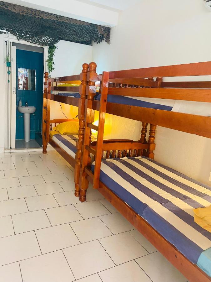 Auberge K-Wan Hostel - Proche Plages Deshaies Exterior photo